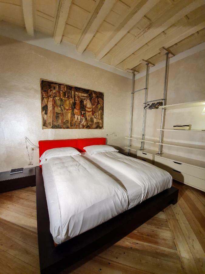 Flora Inn, Flora I - Nel Cuore Di Bergamo Alta Exterior foto